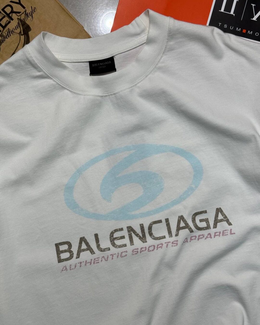 Футболка Balenciaga