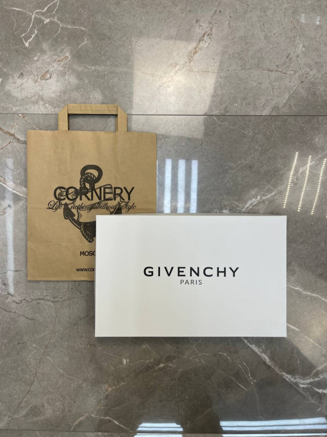 Коробка Givenchy