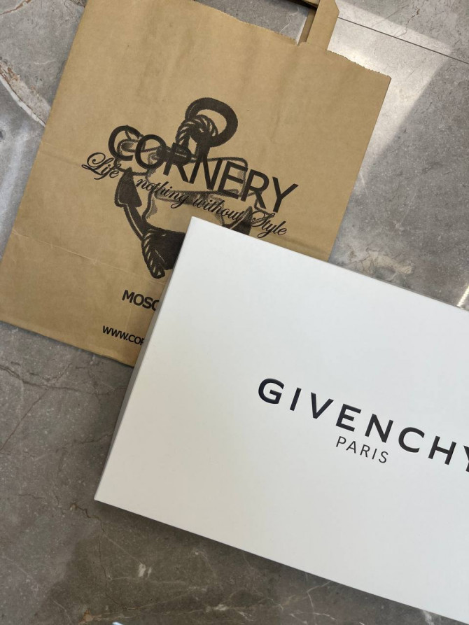 Коробка Givenchy