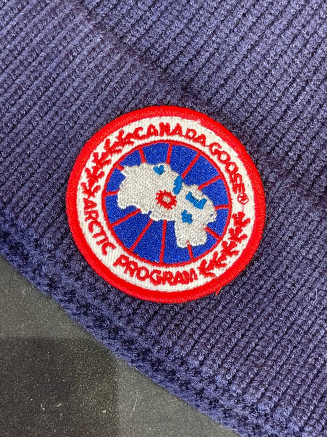 Шапка Canada Goose