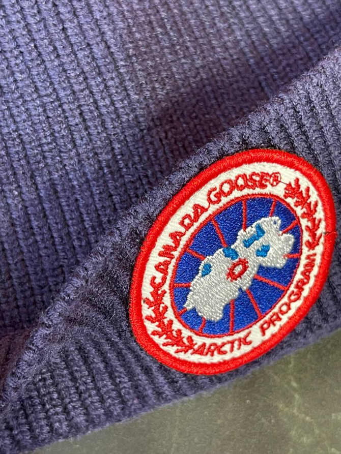 Шапка Canada Goose