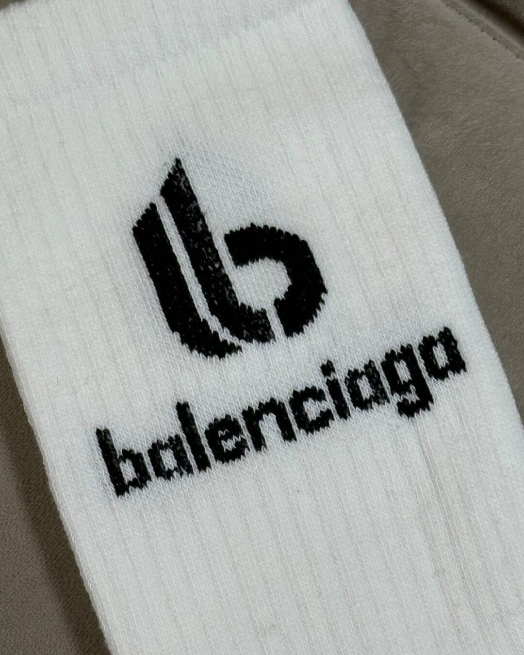 Носки Balenciaga