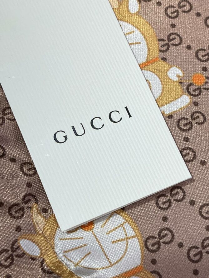 Костюм Gucci