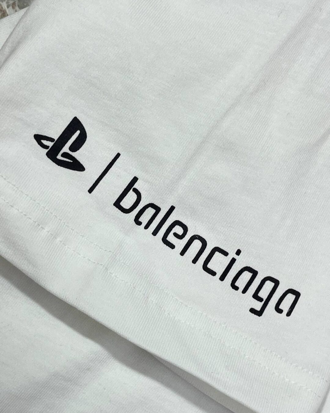 Футболка Balenciaga — фото 4