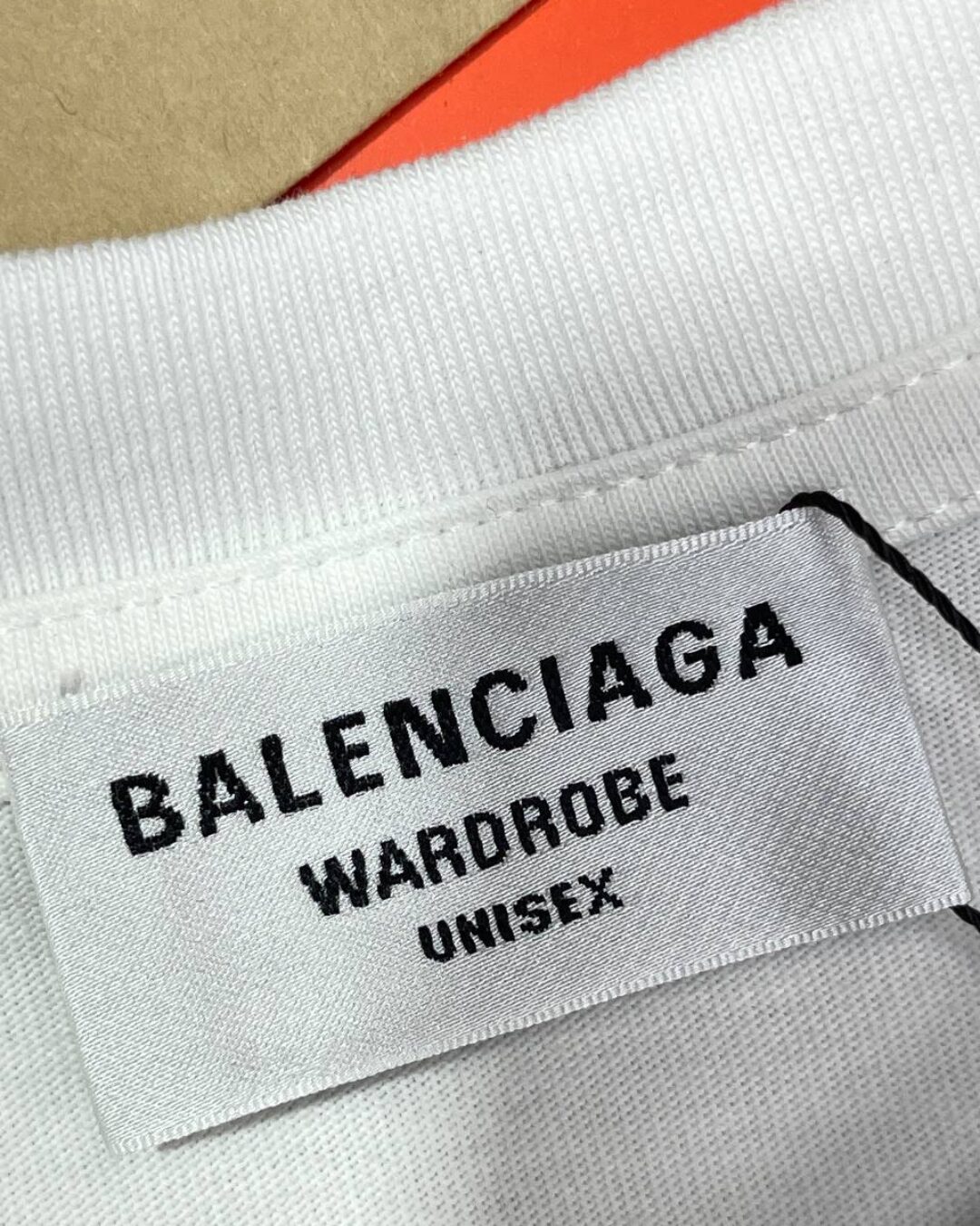 Футболка Balenciaga — фото 7