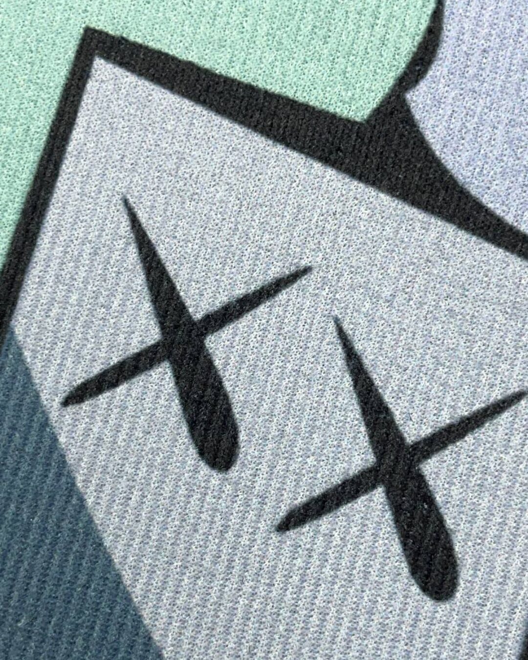 Ковер Kaws