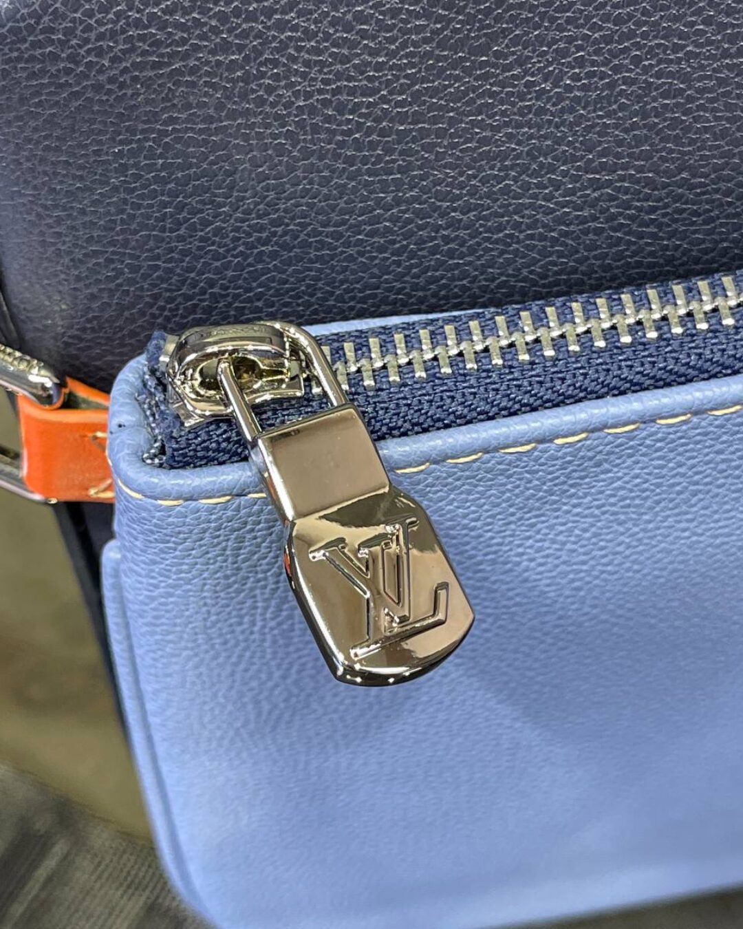 Сумка Louis Vuitton Trio messenger bag blue