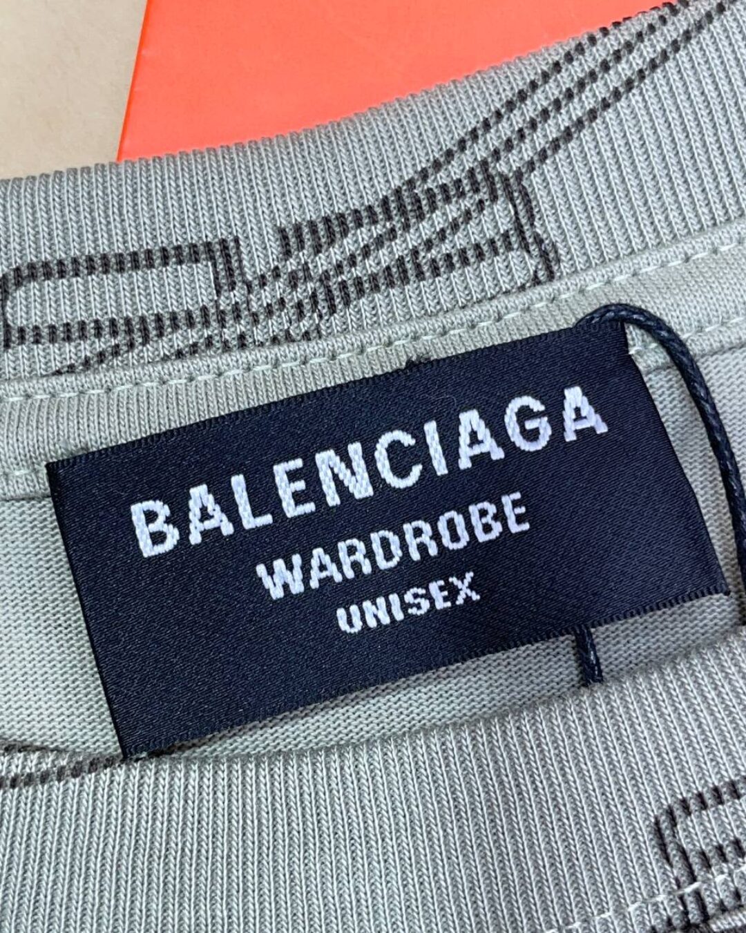 Футболка Balenciaga — фото 7