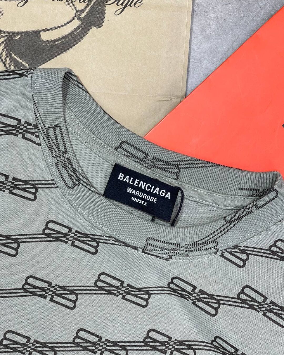 Футболка Balenciaga — фото 9