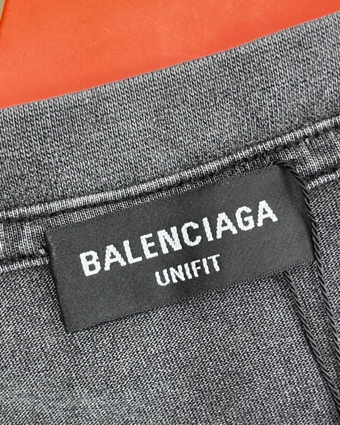 Футболка Balenciaga — фото 6