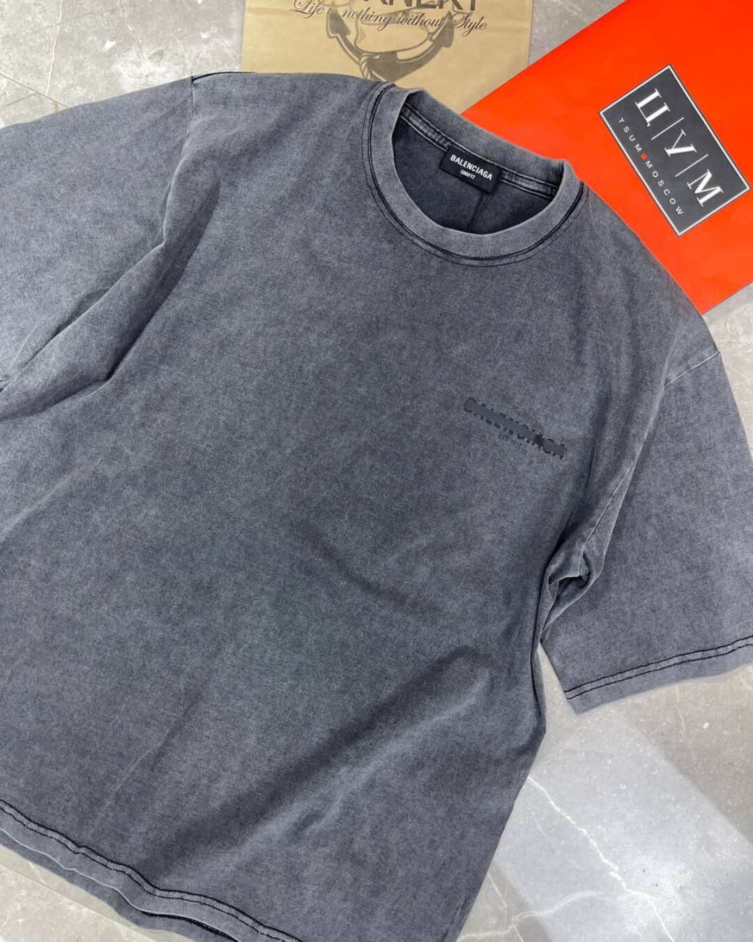 Футболка Balenciaga — фото 9