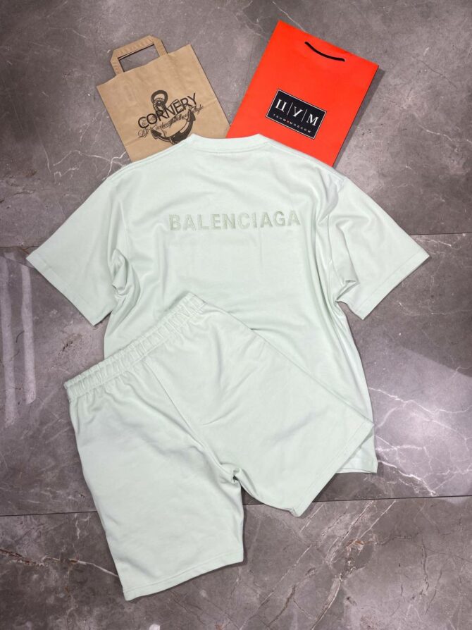 Костюм Balenciaga