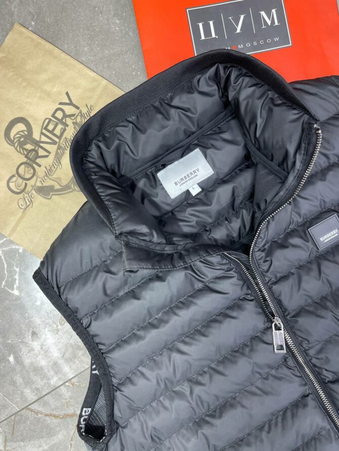 Жилет Burberry
