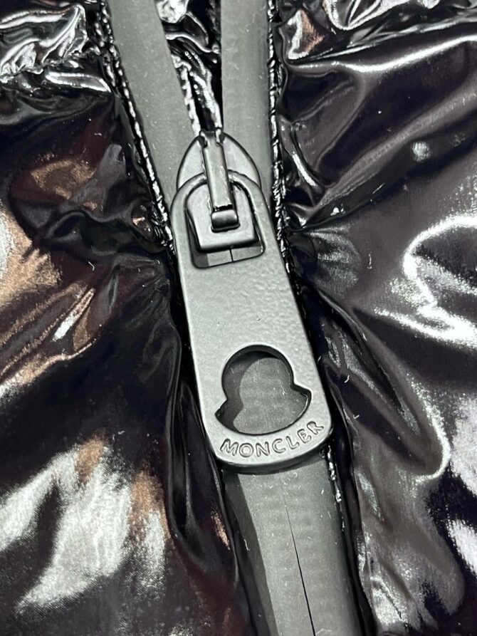 Жилет Moncler