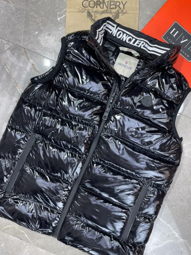 Жилет Moncler