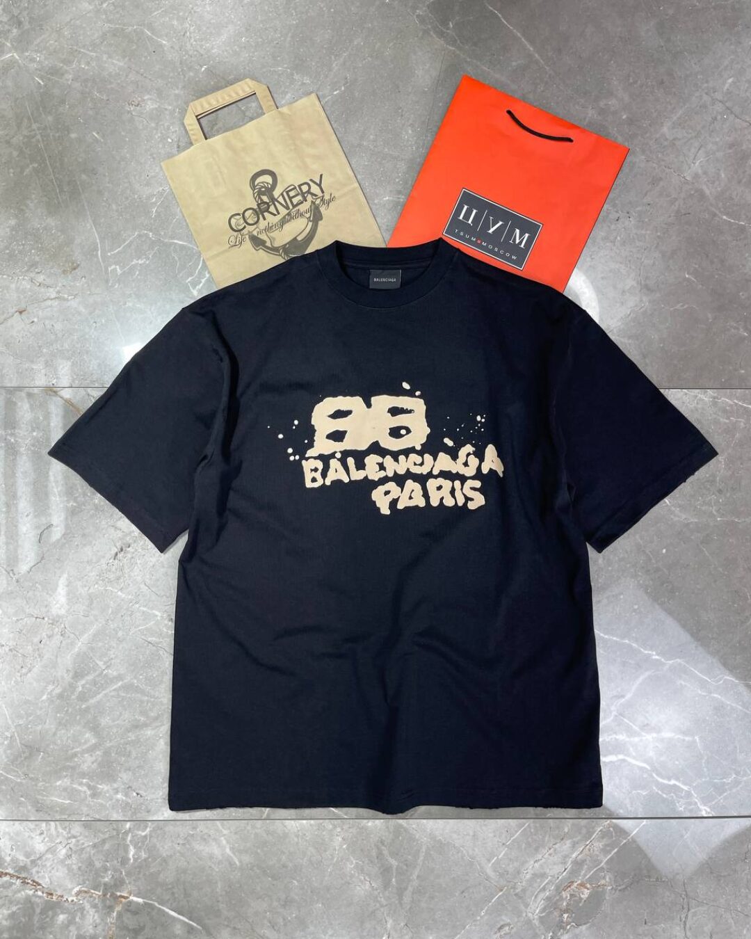 Футболка Balenciaga