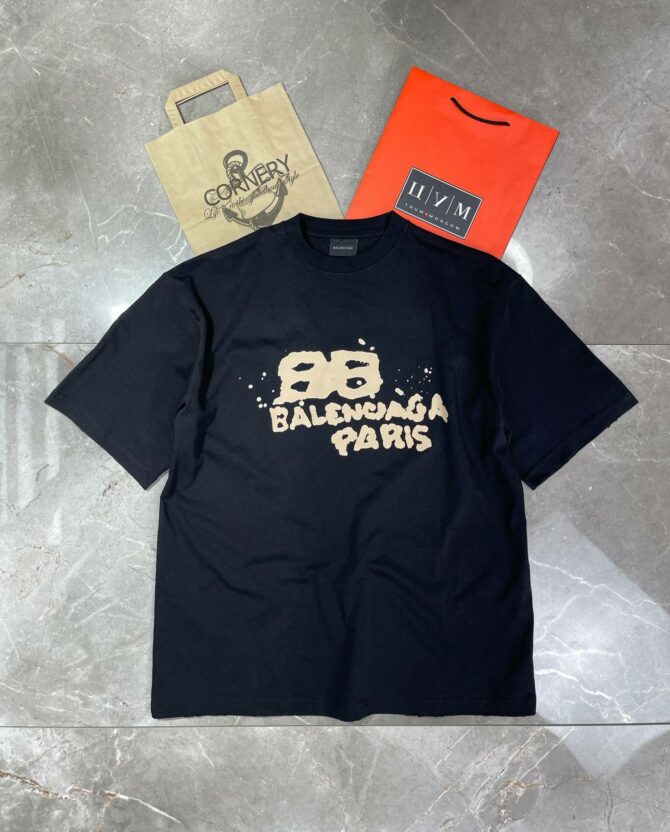 Футболка Balenciaga