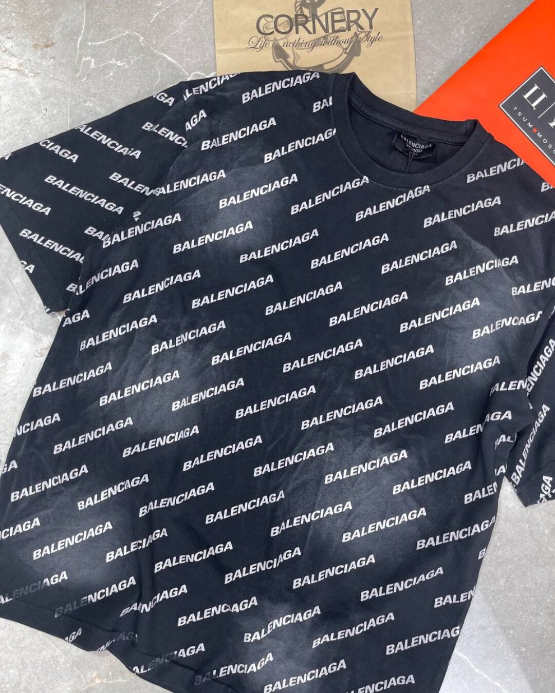 Футболка Balenciaga — фото 3