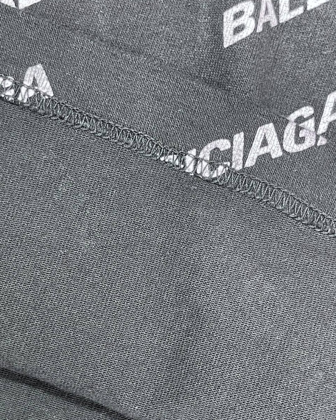 Футболка Balenciaga — фото 6
