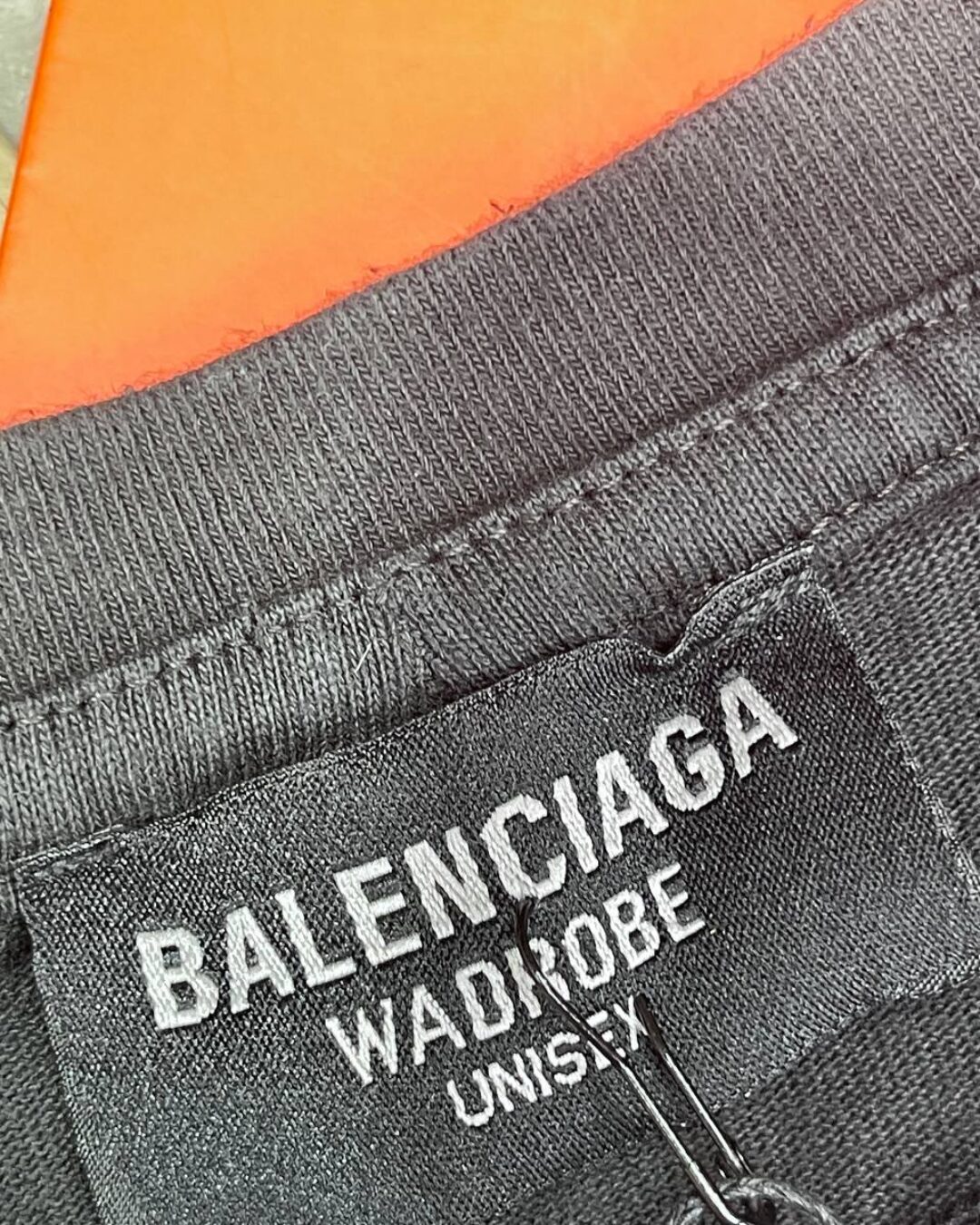 Футболка Balenciaga — фото 7