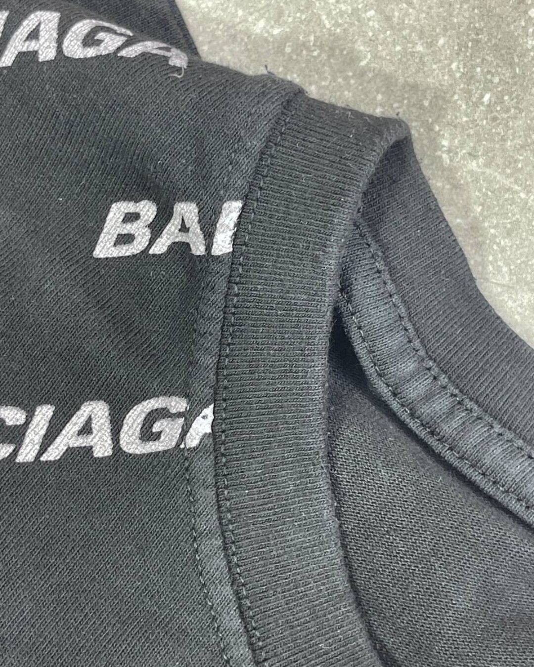 Футболка Balenciaga — фото 9