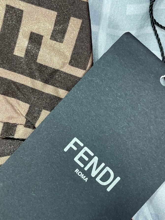 Костюм Fendi