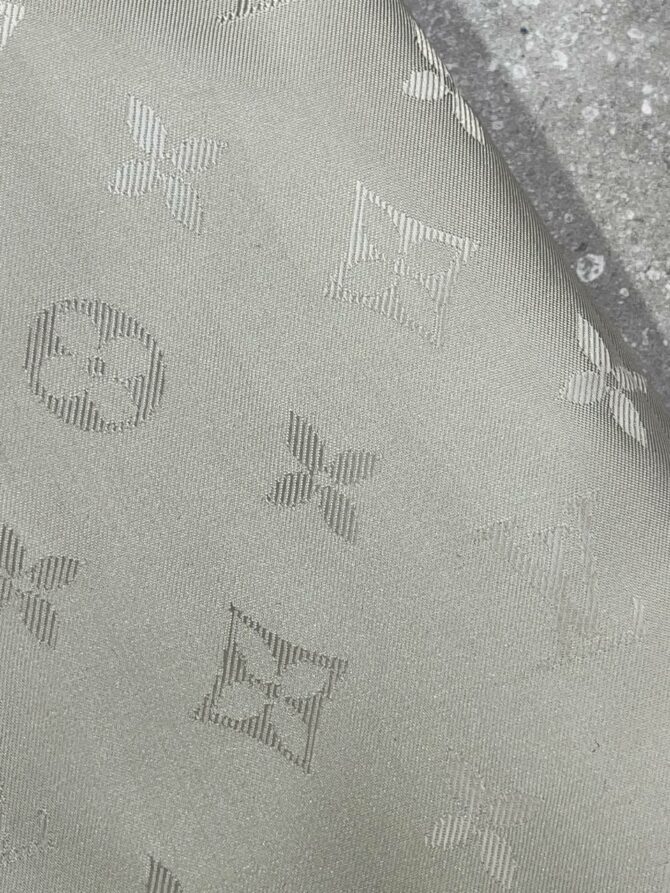 Костюм Louis Vuitton