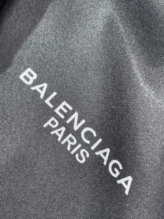 Костюм Balenciaga