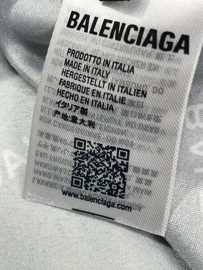 Костюм Balenciaga