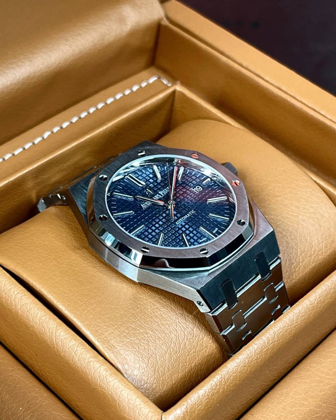 Часы Audemars Piguet Royal Oak — фото 3