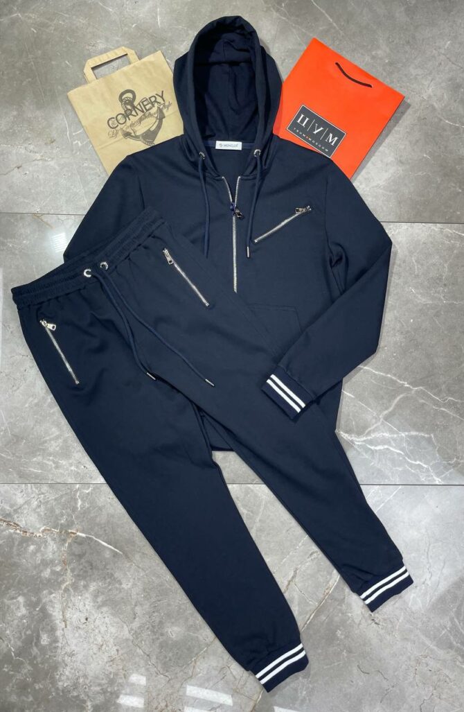 Спортивный костюм Moncler