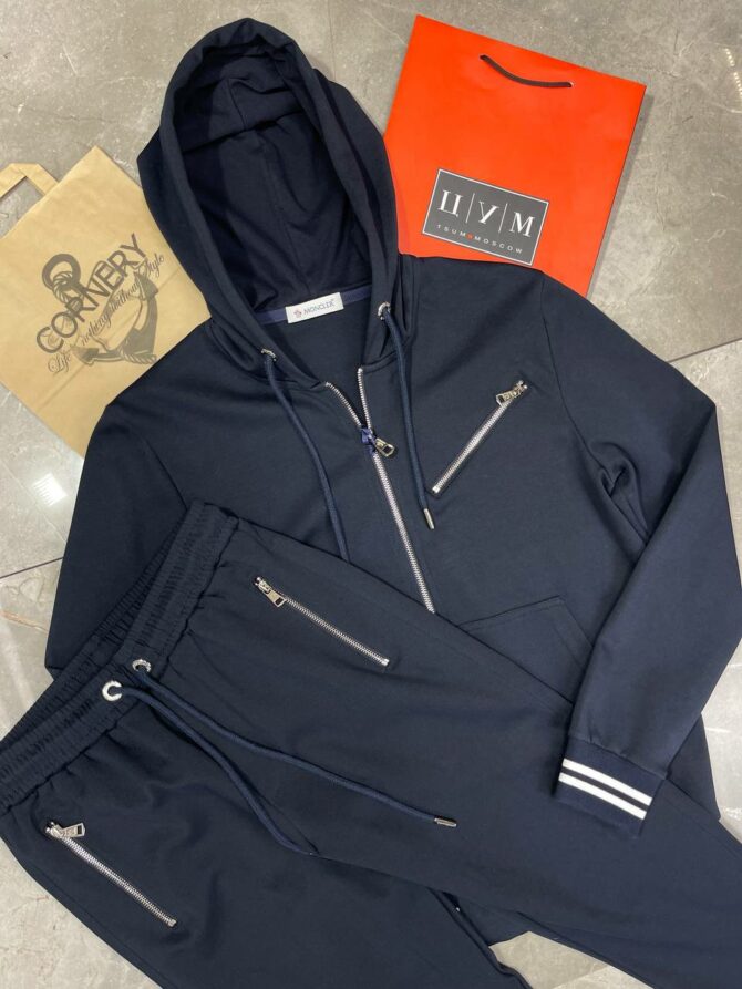 Спортивный костюм Moncler