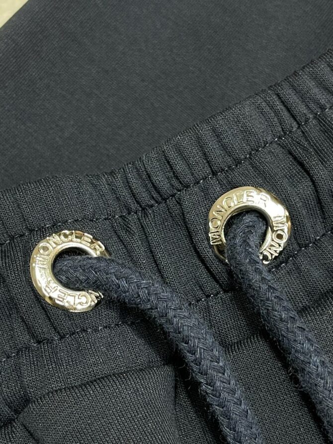 Спортивный костюм Moncler