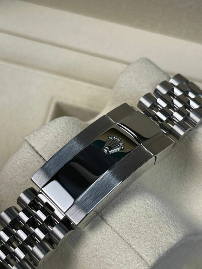 Часы Rolex DateJust Green Dial