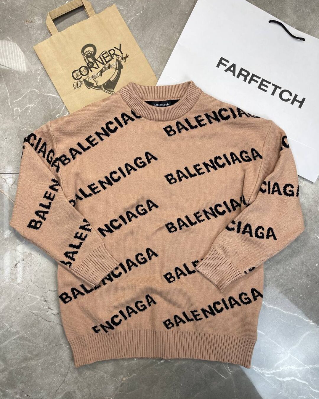Свитер Balenciaga — фото 2