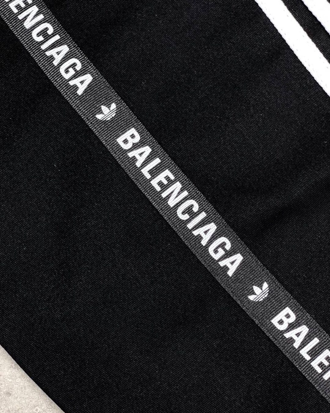 Штаны Balenciaga x Adidas — фото 7