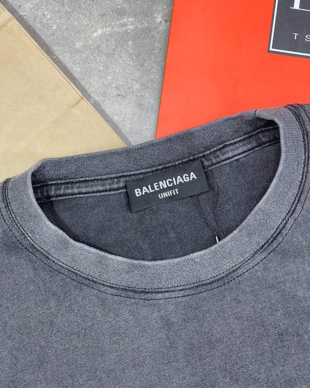 Футболка Balenciaga — фото 5