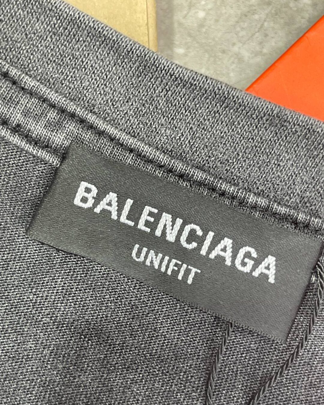 Футболка Balenciaga — фото 8