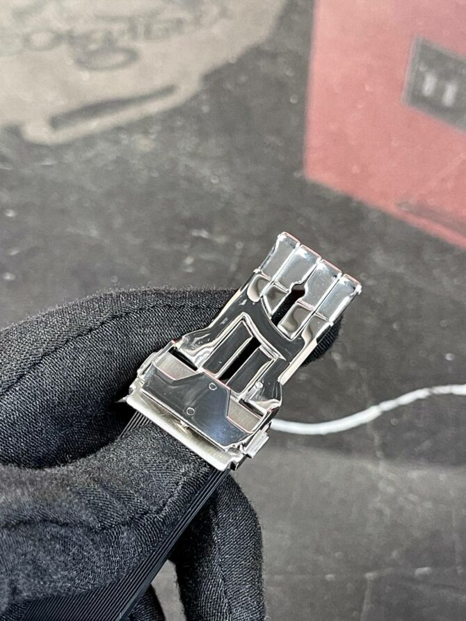 Часы Hublot