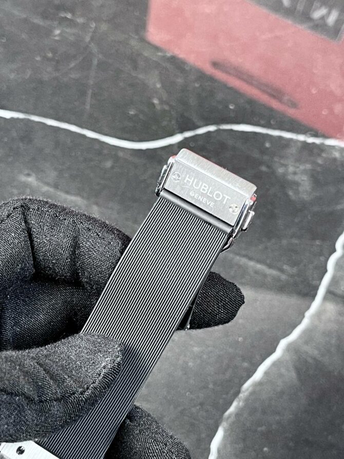 Часы Hublot