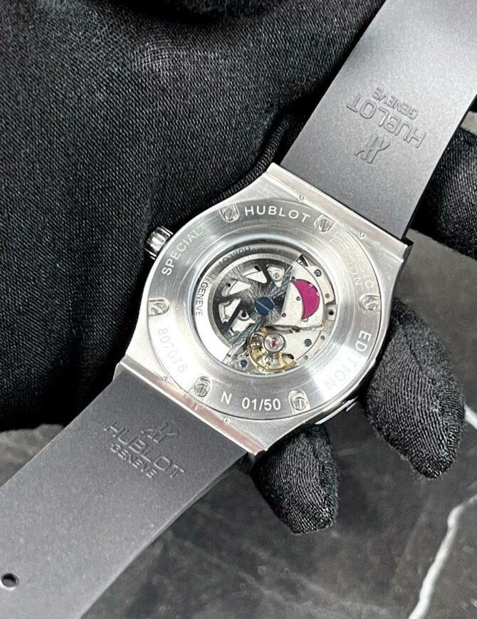 Часы Hublot