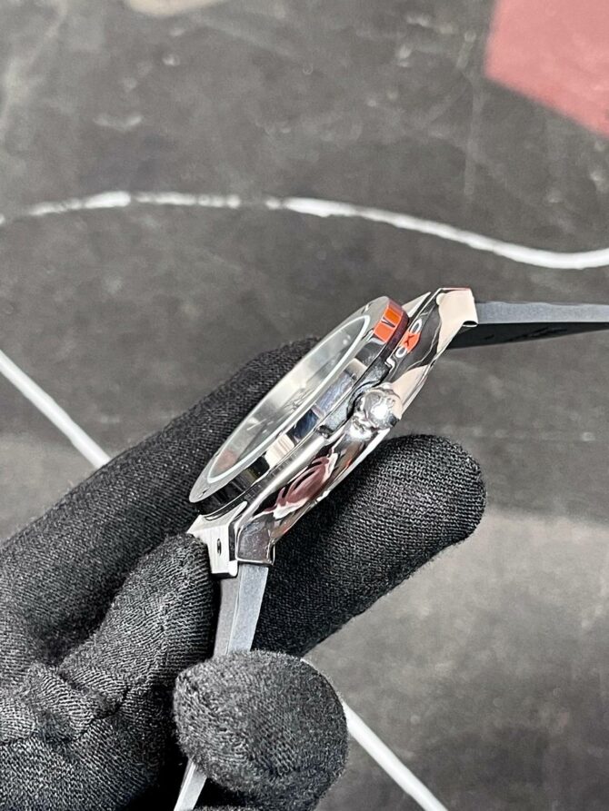 Часы Hublot