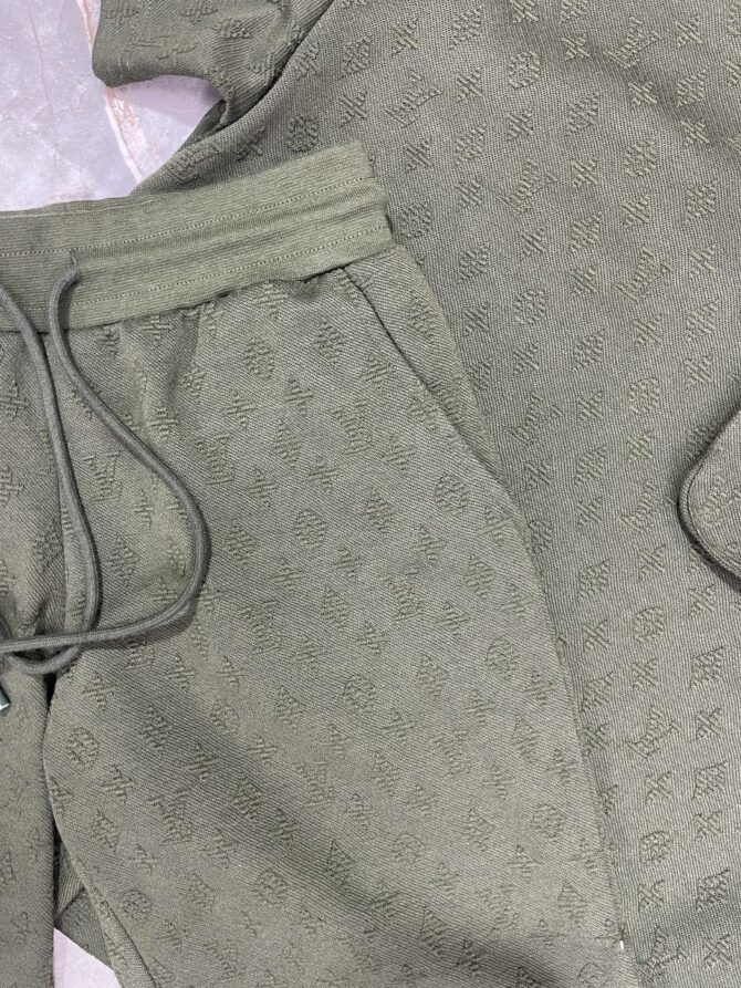 Костюм Louis Vuitton