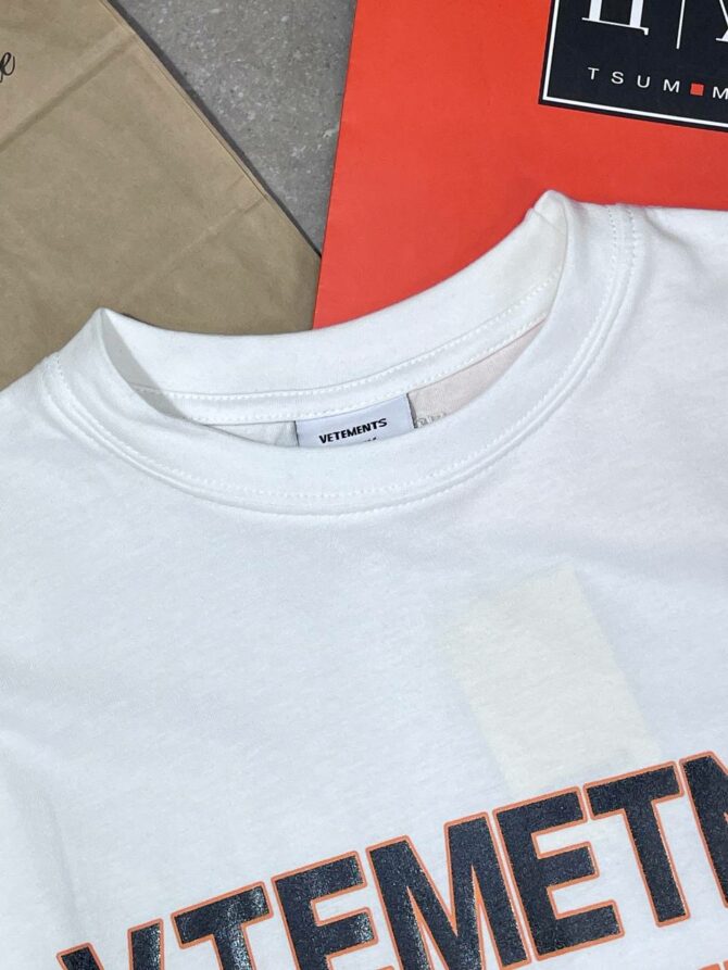 Футболка Vetements