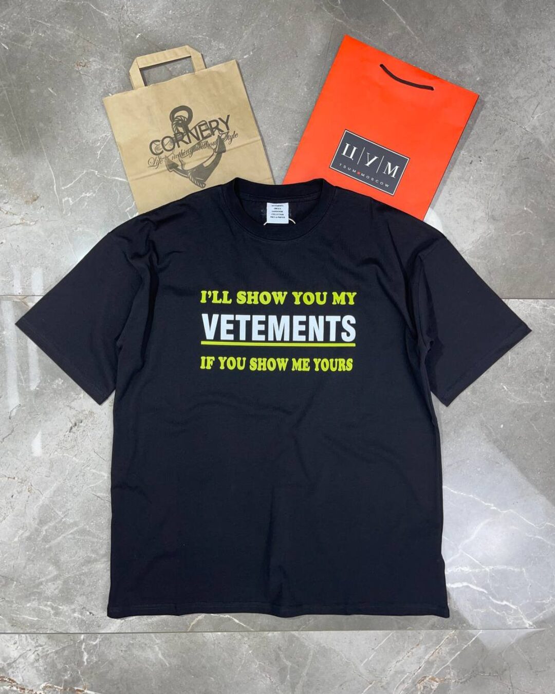 Футболка Vetements Show Me
