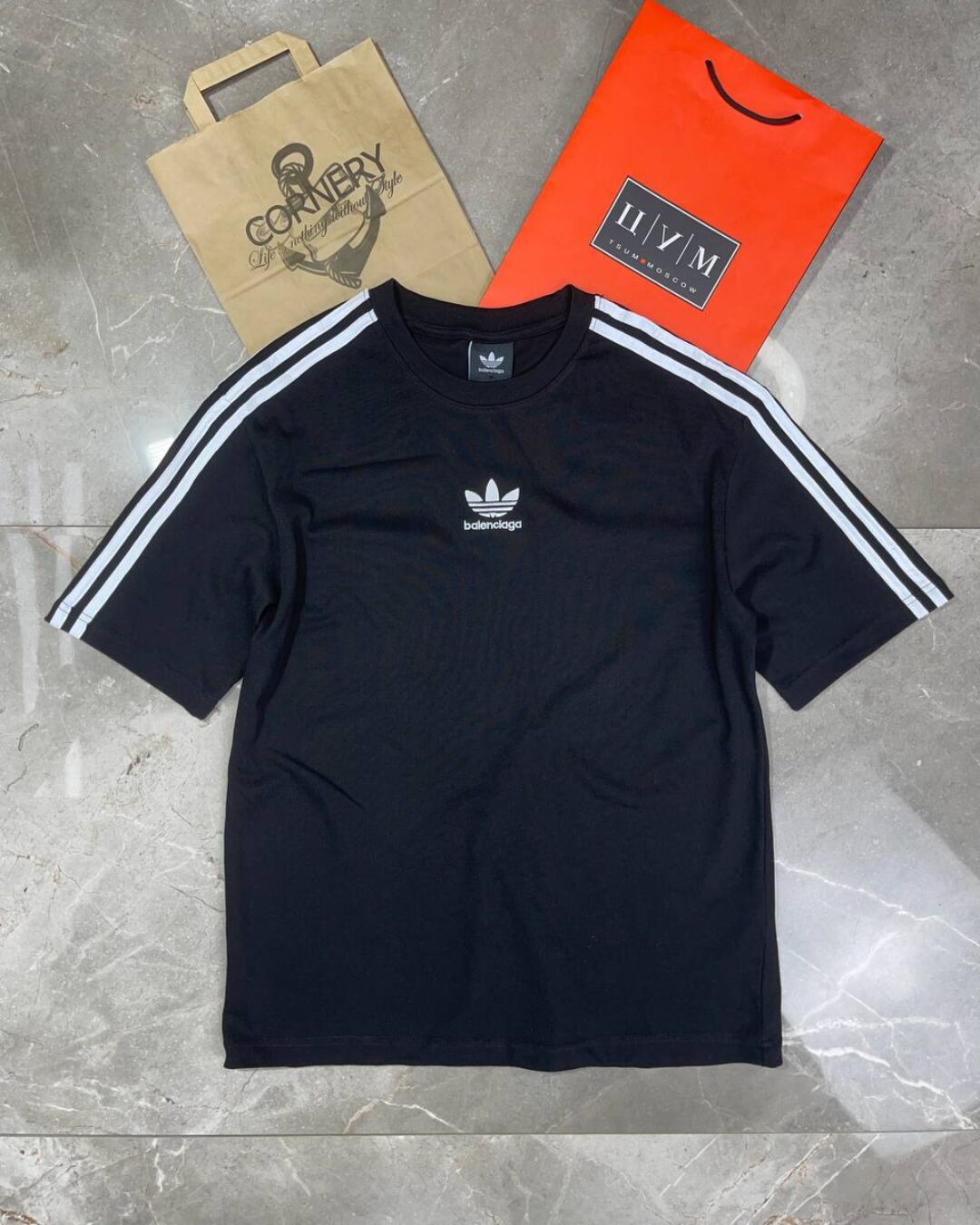Футболка Balenciaga x Adidas