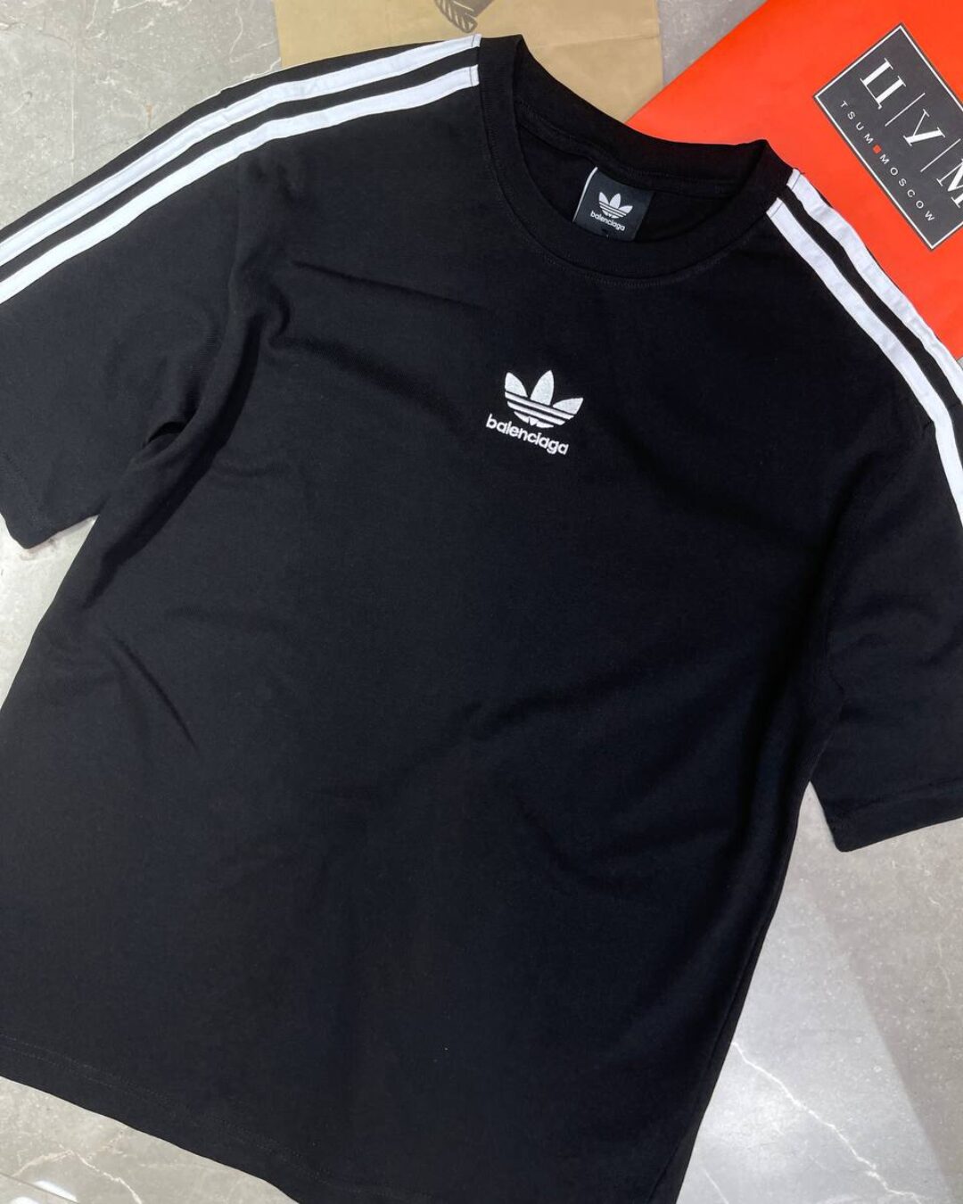 Футболка Balenciaga x Adidas — фото 7