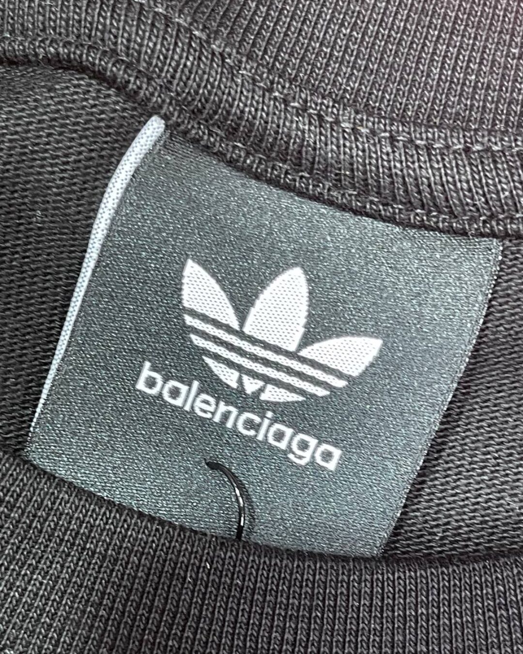 Футболка Balenciaga x Adidas — фото 9