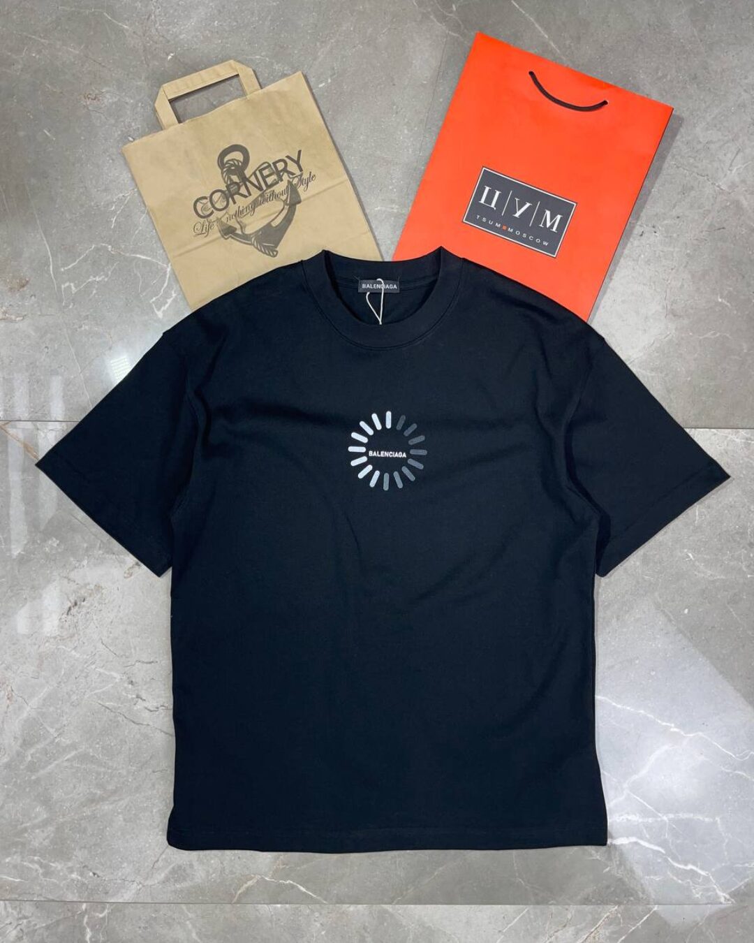 Футболка Balenciaga