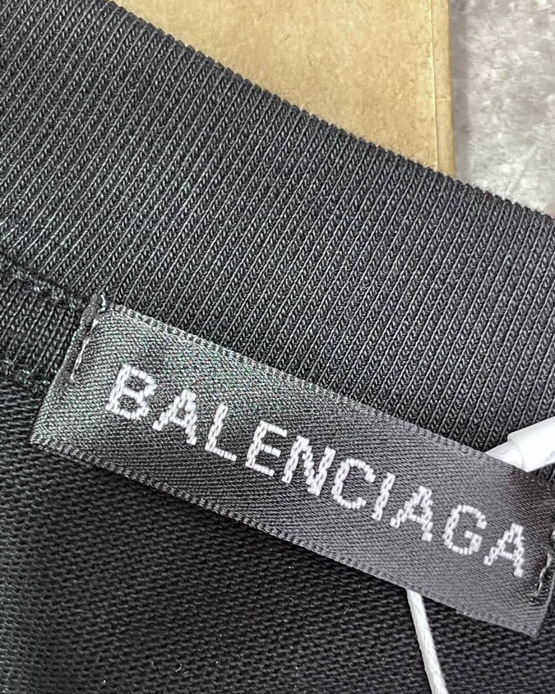 Футболка Balenciaga — фото 7